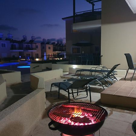 Sirena Sunrise, Apartment 4 Paphos ภายนอก รูปภาพ