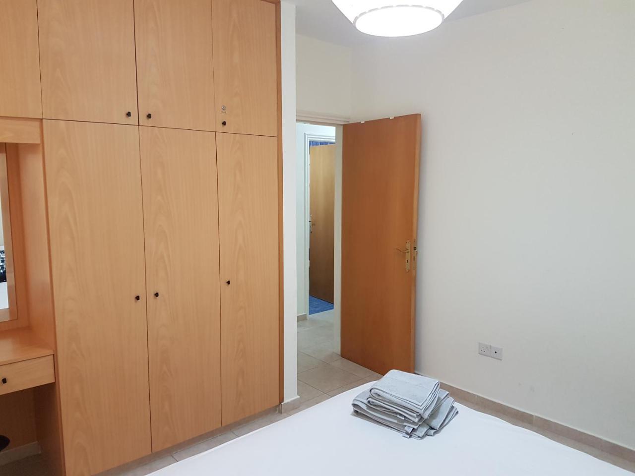 Sirena Sunrise, Apartment 4 Paphos ภายนอก รูปภาพ