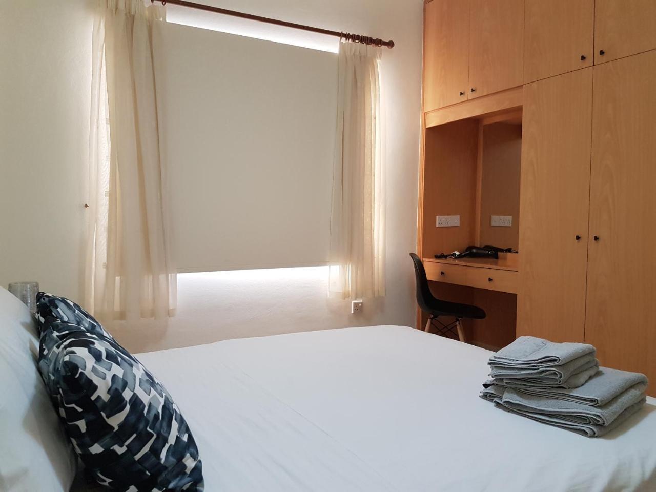 Sirena Sunrise, Apartment 4 Paphos ภายนอก รูปภาพ